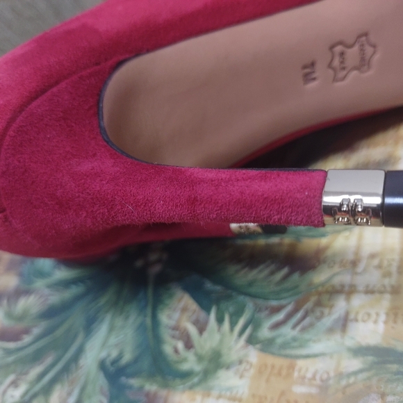 Tory Burch Red Suede Pointed-Toe Pump Classic High Heels Size 7M - Picture 8 of 14